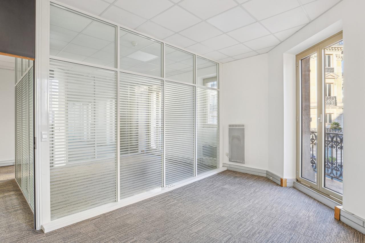 Bureau Paris 94m² Location bureau Paris OLBUR2201483 4